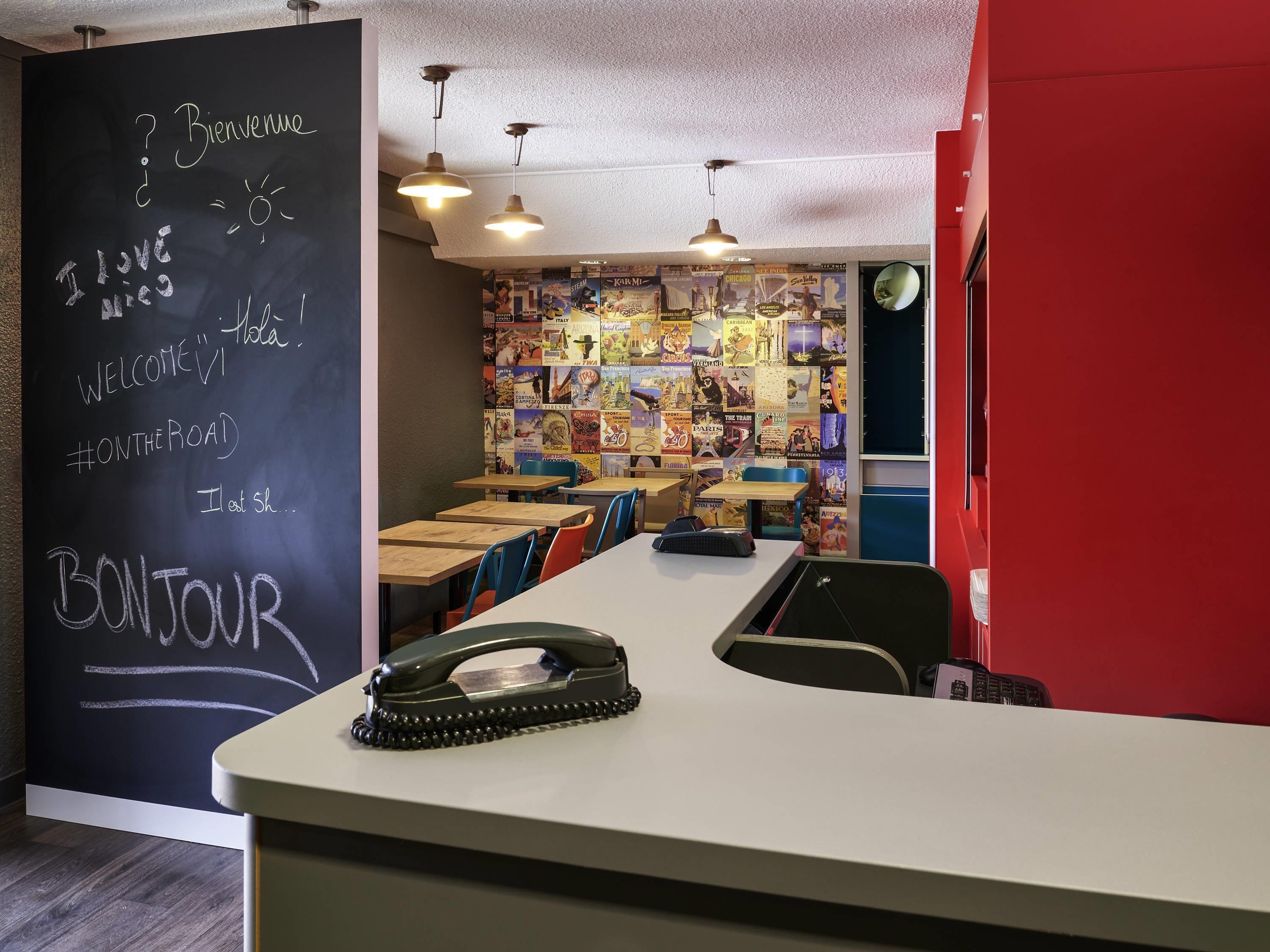 Hotelf1 Ferrand Est *